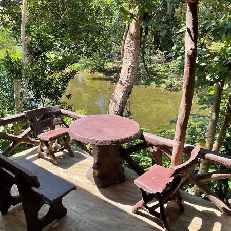 Art'S Riverview Lodge Khao Sok National Park Kültér fotó