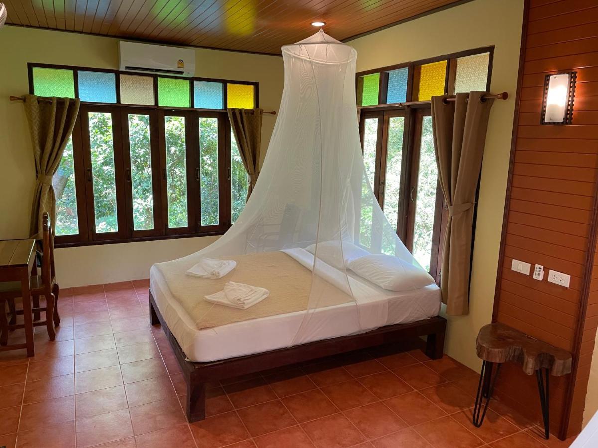 Art'S Riverview Lodge Khao Sok National Park Kültér fotó