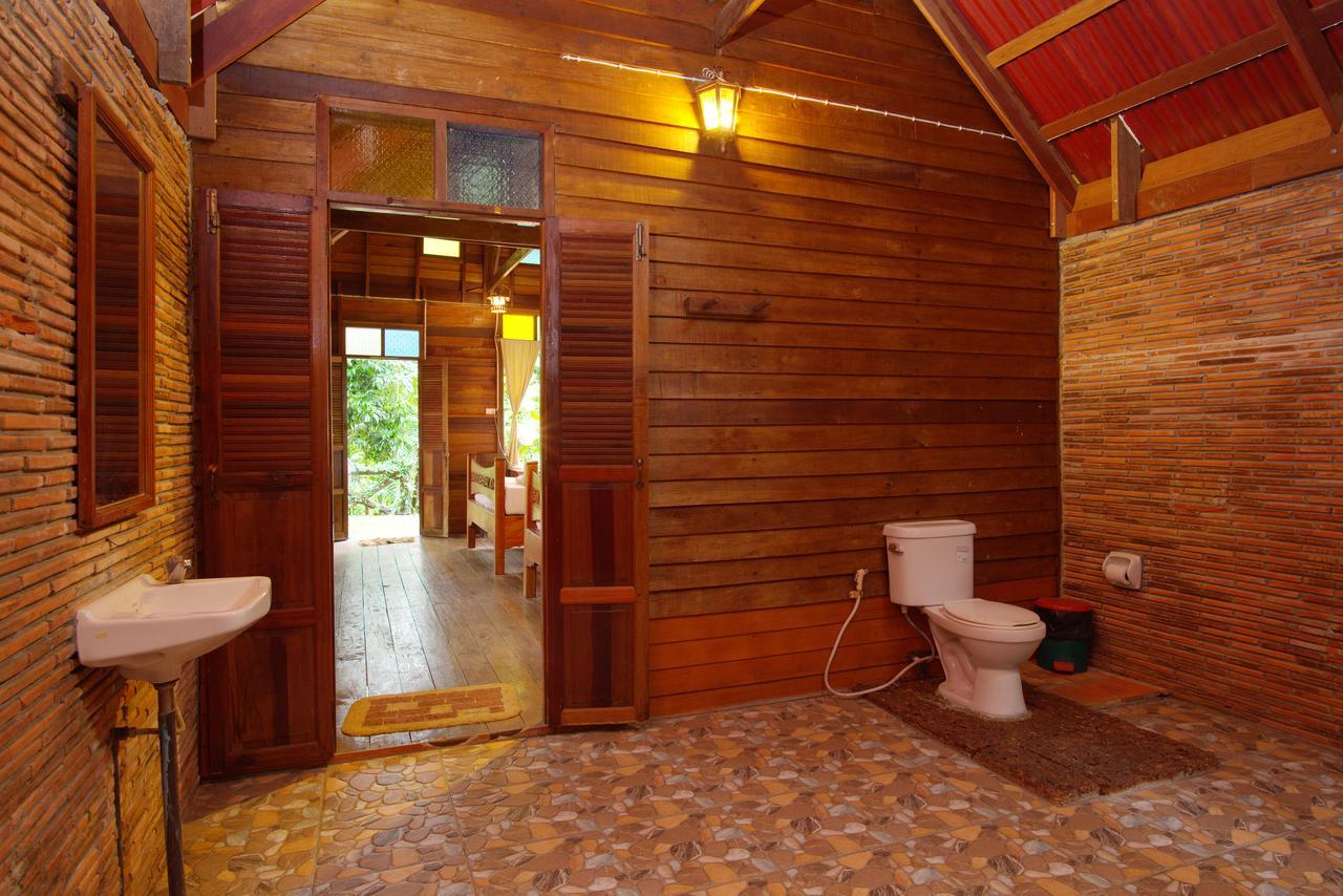 Art'S Riverview Lodge Khao Sok National Park Kültér fotó