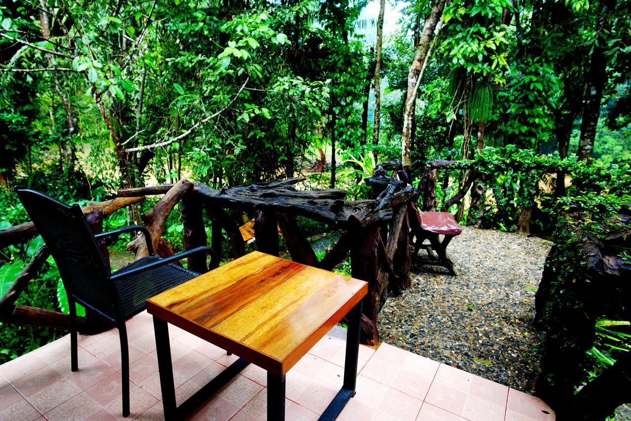 Art'S Riverview Lodge Khao Sok National Park Kültér fotó